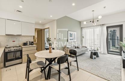 Apartment - 1 - 1 for rent in Burj Royale - Downtown Dubai - Dubai