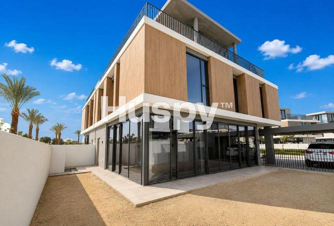 Near Pool and Amenities | Single Row | Vacant