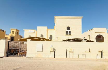Villa - 4 Bedrooms - 5 Bathrooms for rent in Al Nouf - Sharjah
