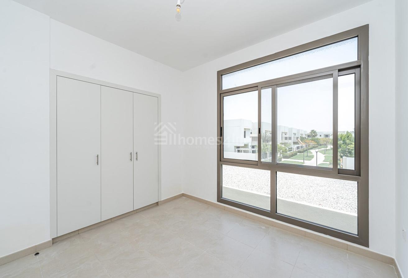 Next to Pool & Park | MIddle Unit | October End photo 15