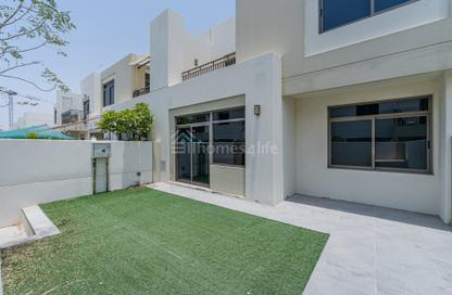 Townhouse - 4 - 4 for rent in Noor Townhouses - Town Square - Dubai
