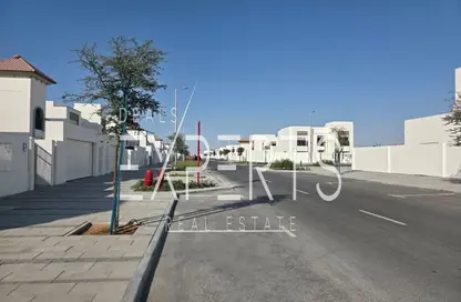 فيلا - 3 غرف نوم - 5 حمامات للايجار في في الريمان - الشامخة - أبوظبي