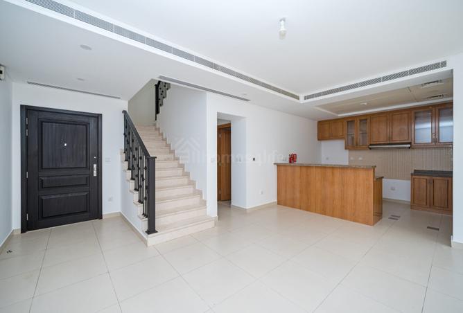 3-bed villa in Bella Casa · Vacant — photo 2