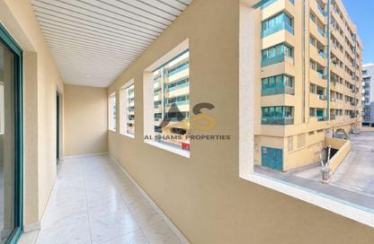 Apartment - 1 - 2 for rent in Golden Sands 12 - Al Mankhool - Bur Dubai - Dubai