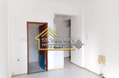 Apartment - Studio - 1 Bathroom for rent in Al Dhahri Building - Al Shuwaiheen - Sharjah