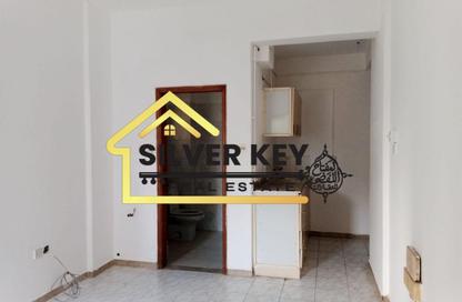Apartment - Studio - 1 Bathroom for rent in Al Dhahri Building - Al Shuwaiheen - Sharjah