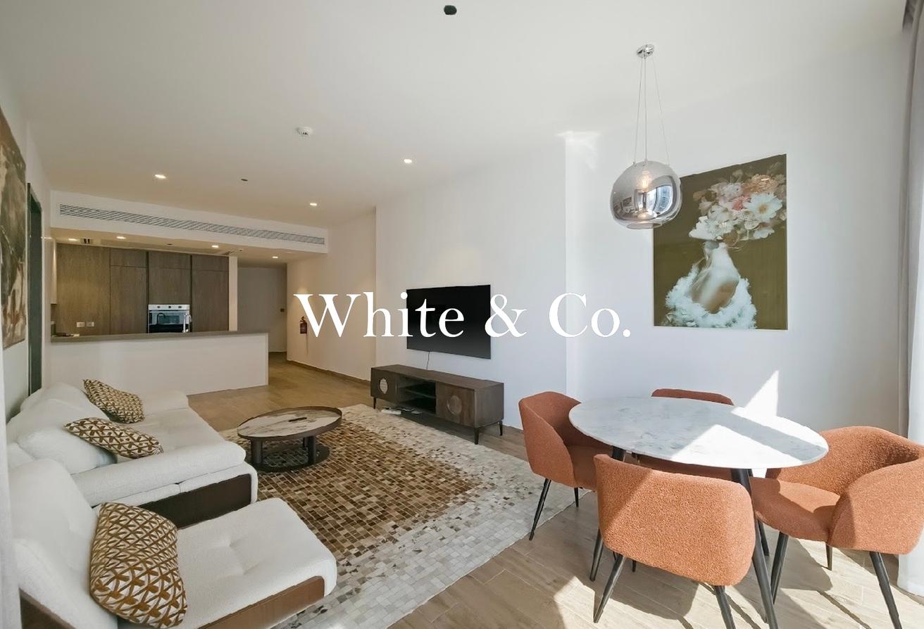 Fully Upgraded | Vacant | Fully Furnished photo 2