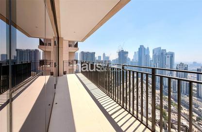 Apartment - 1 Bedroom - 2 Bathrooms for rent in Boulevard Crescent Tower 1 - BLVD Crescent - Downtown Dubai - Dubai