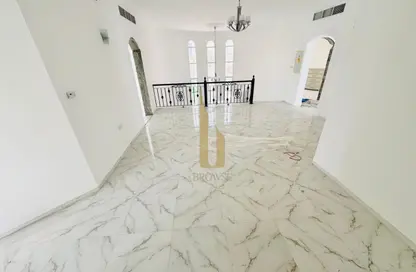 فيلا - 5 غرف نوم - 5 حمامات للايجار في فلل الجميرا 2 - جميرا 2 - جميرا - دبي