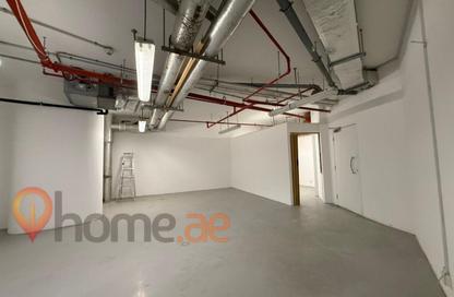 Shop - Studio - 1 for rent in Marina Terrace - Dubai Marina - Dubai