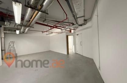 Shop - Studio - 1 for rent in Marina Terrace - Dubai Marina - Dubai