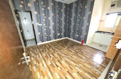 Apartment - Studio - 1 for rent in Fire Station Road - Muwaileh - Sharjah