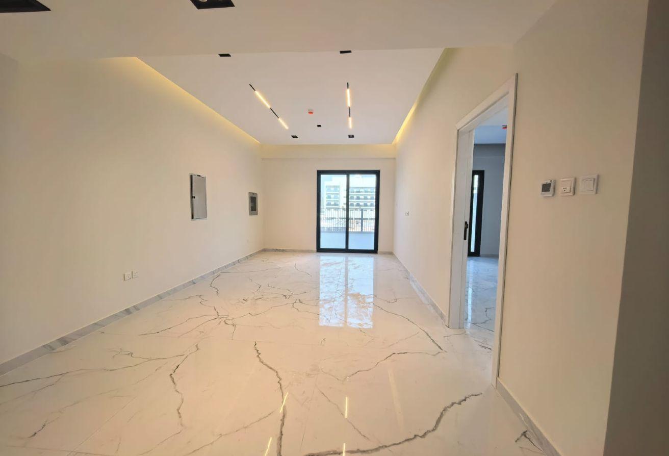 BRAND NEW BUILDING 1BHK : RENT 60K : 1 PARKING photo 6