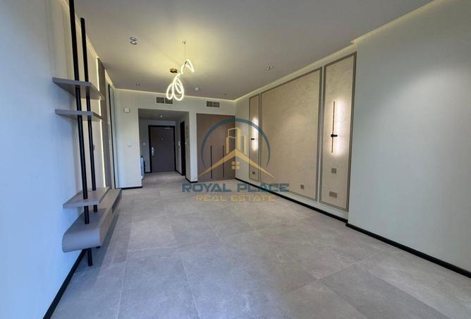 77368028 - Property Image 3