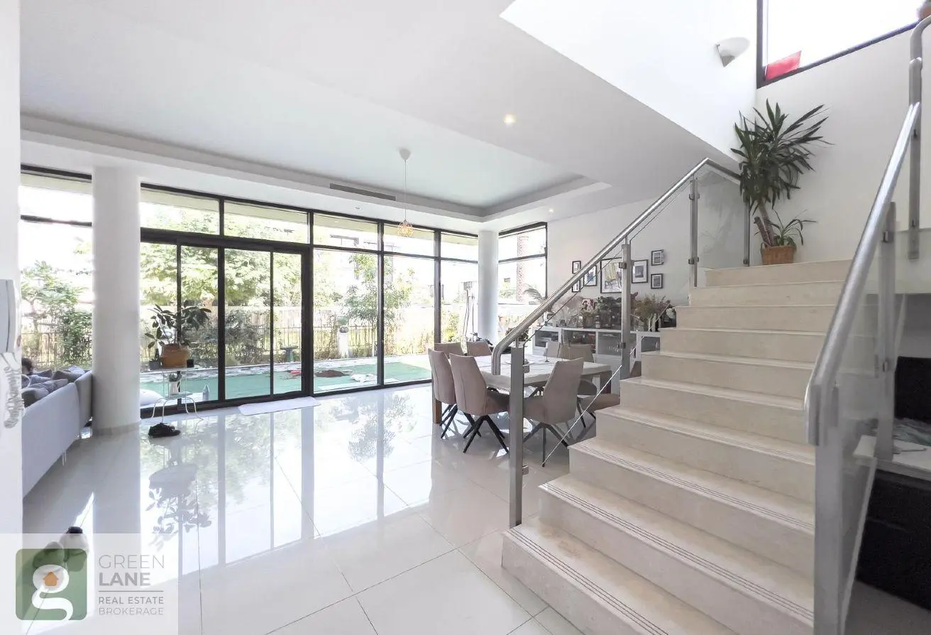 145998148 - Property Main Image