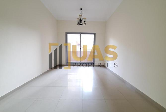 Spacious 2bed | Near MoE | Family Building photo 2