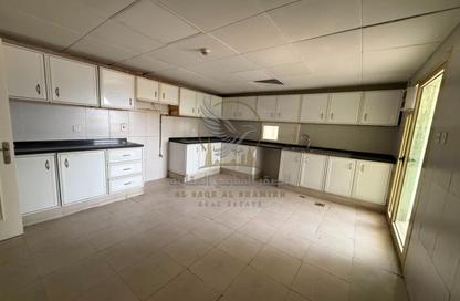 Apartment - 3 Bedrooms - 4 Bathrooms for rent in Al Majaz 2 - Al Majaz - Sharjah Apartment - 3 Bedrooms - 4 Bathrooms for rent in Al Majaz 2 - Al Majaz - Sharjah