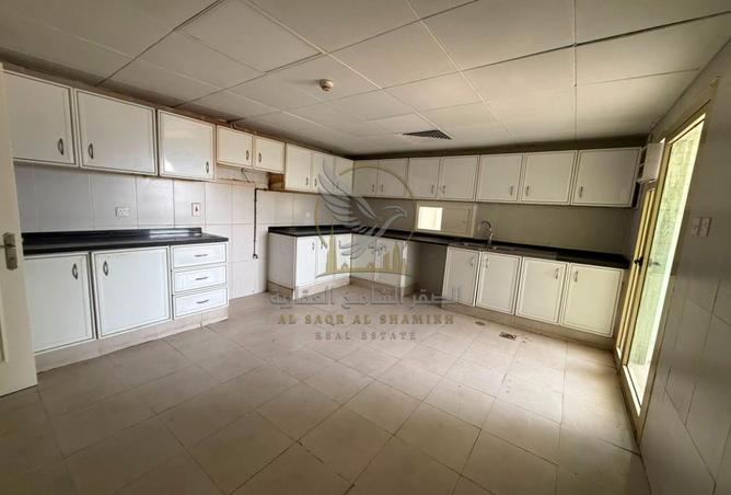135648359 - Property Image 3