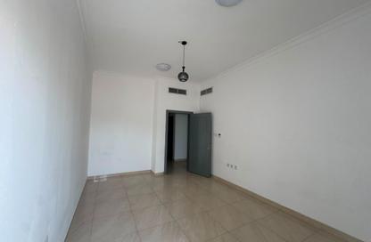 Apartment - 1 Bedroom - 2 Bathrooms for rent in Al Yasmeen 1 - Al Yasmeen - Ajman