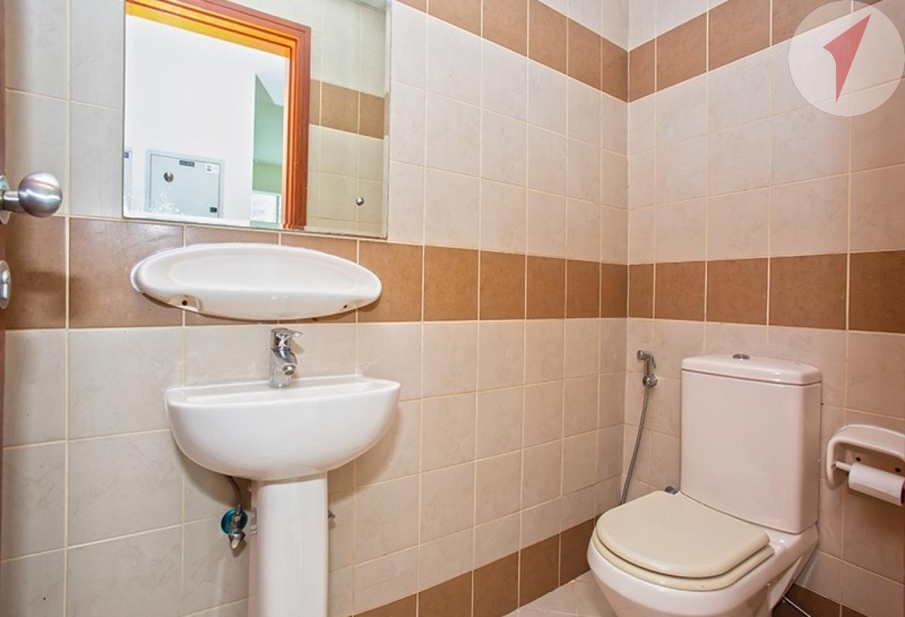 Spacious l Huge Layout l Vacant Soon photo 12