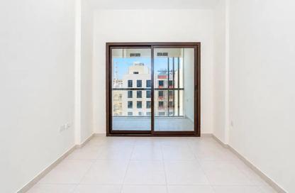 Apartment - Studio - 1 Bathroom for rent in Al Karama - Dubai Apartment - Studio - 1 Bathroom for rent in Al Karama - Dubai