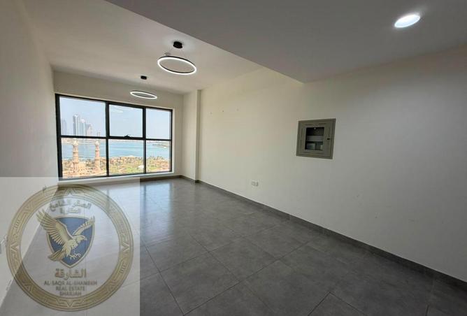 121542357 - Property Image 2