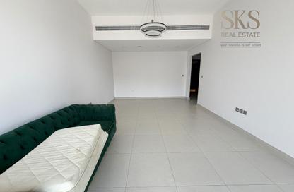 Apartment - 2 Bedrooms - 3 Bathrooms for rent in Al Waleed Garden 2 - Al Waleed Garden - Al Jaddaf - Dubai