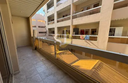 شقة - 2 غرف نوم - 2 حمامات للايجار في بناية المشرق - هور العنز - ديرة - دبي