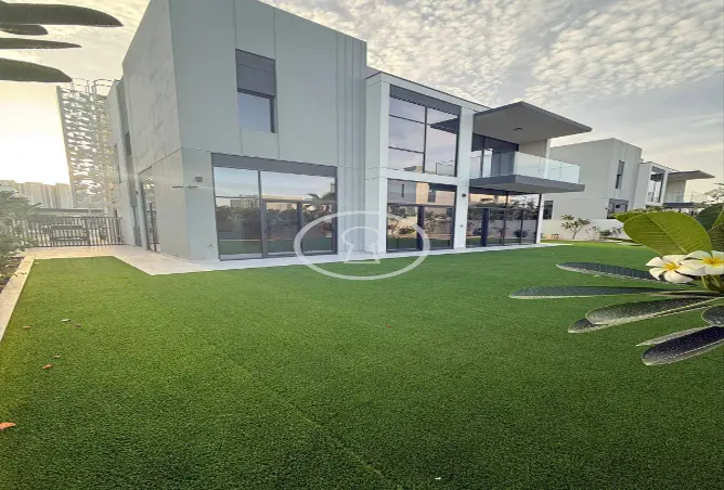 155584037 - Property Image 2