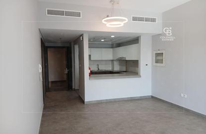 Apartment - 1 - 2 for sale in Views 1 - Dubai South (Dubai World Central) - Dubai Apartment - 1 - 2 for sale in Views 1 - Dubai South (Dubai World Central) - Dubai