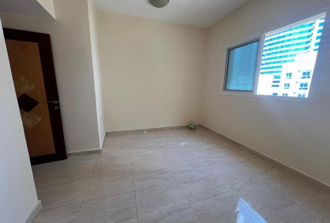 72305870 - Property Main Image