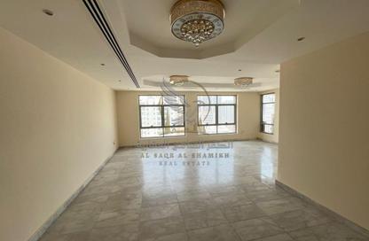 Apartment - 3 - 4 for rent in Al Majaz 3 - Al Majaz - Sharjah Apartment - 3 - 4 for rent in Al Majaz 3 - Al Majaz - Sharjah