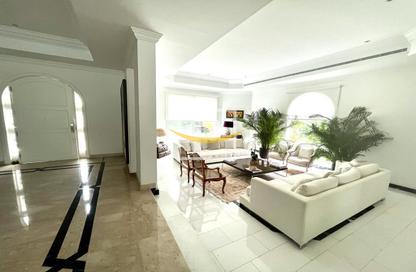 Villa - 5 - 6 for rent in Umm Suqeim 1 Villas - Umm Suqeim 1 - Umm Suqeim - Dubai Villa - 5 - 6 for rent in Umm Suqeim 1 Villas - Umm Suqeim 1 - Umm Suqeim - Dubai