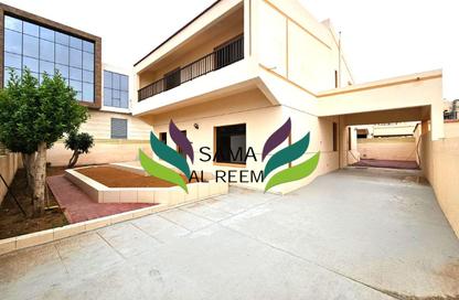 Villa - 4 Bedrooms - 4 Bathrooms for rent in Jumeirah 3 Villas - Jumeirah 3 - Jumeirah - Dubai