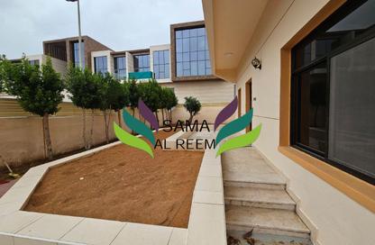 Villa - 4 Bedrooms - 4 Bathrooms for rent in Jumeirah 3 Villas - Jumeirah 3 - Jumeirah - Dubai
