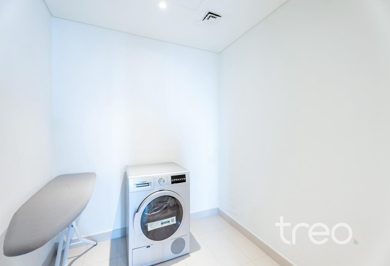 Skyline views | Maid room | Vacant photo 19