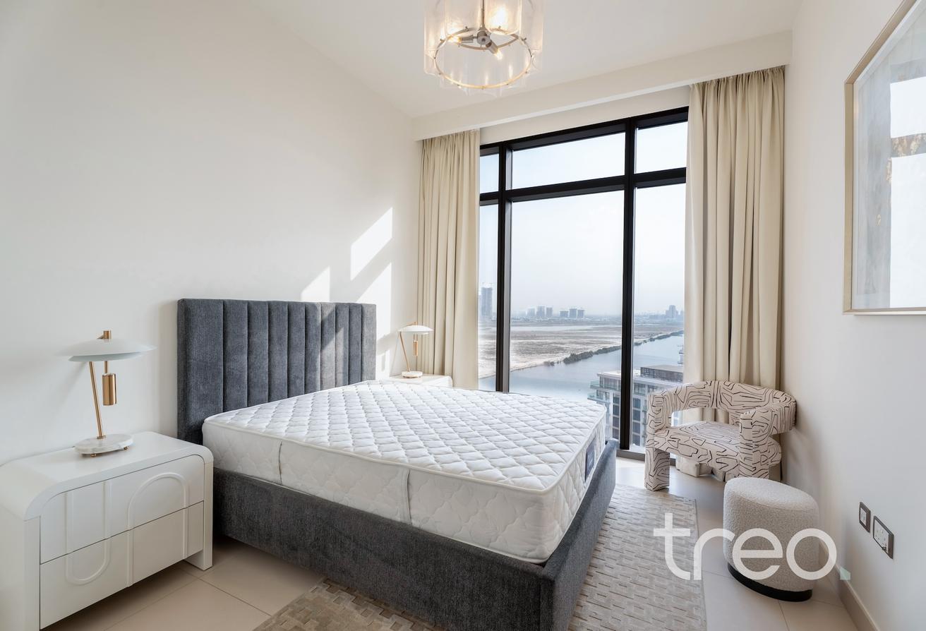 Skyline views | Maid room | Vacant photo 12