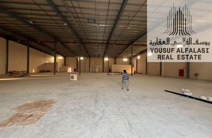 Warehouse - Studio - 4 Bathrooms for rent in Umm Al Thuoob - Umm Al Quwain