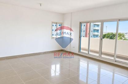 Apartment - 3 - 4 for rent in Tower 4 - Al Reef Downtown - Al Reef - Abu Dhabi