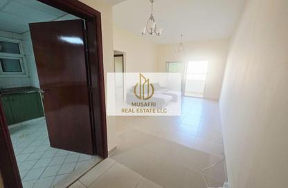 Apartment - 1 Bedroom - 2 Bathrooms for rent in Zayd Bin Aslam Street - Abu shagara - Sharjah