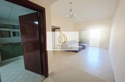 Apartment - 1 Bedroom - 2 Bathrooms for rent in Zayd Bin Aslam Street - Abu shagara - Sharjah