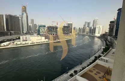 شقة - 2 غرف نوم - 2 حمامات للايجار في الخليج التجاري - دبي