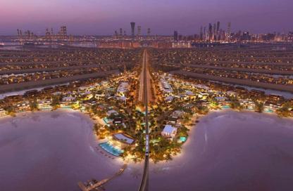 Villa - 6 Bedrooms - 7 Bathrooms for sale in The Palm Crown - Palm Jumeirah - Dubai
