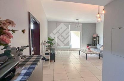 Apartment - 1 Bedroom - 2 Bathrooms for rent in University View Block B - University View - Dubai Silicon Oasis - Dubai