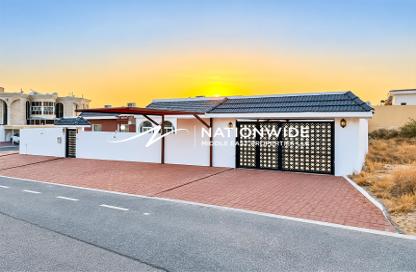 Villa - 3 - 4 for rent in Mirdif Villas - Mirdif - Dubai