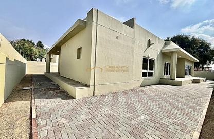 Villa - 3 - 4 for rent in Al Safa 1 - Al Safa - Dubai