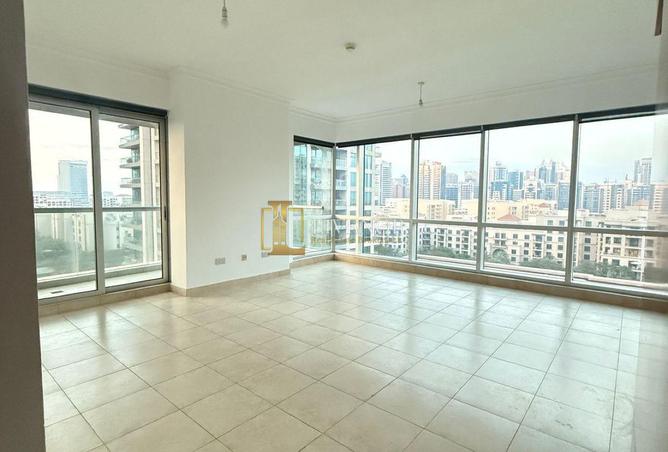 63652421 - Property Main Image