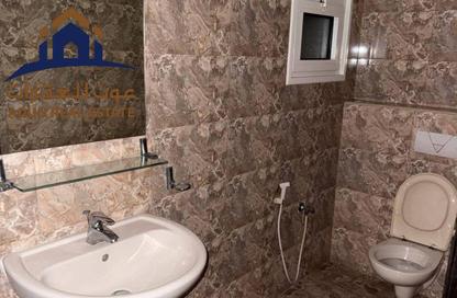 Apartment - 1 Bedroom - 2 Bathrooms for rent in Al Khan Lagoon Tower - Al Khan Lagoon - Al Khan - Sharjah