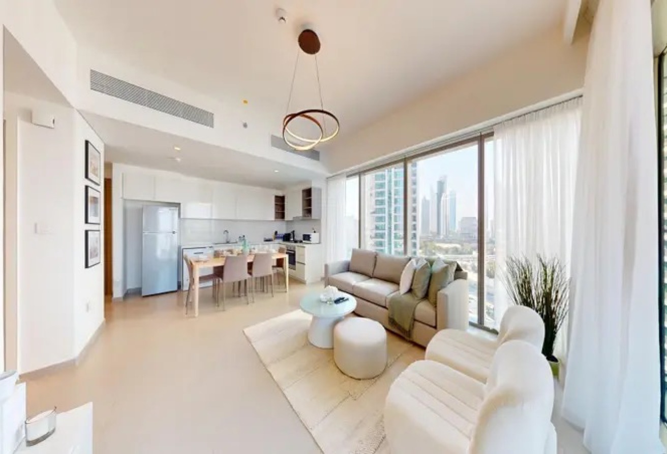 Cozy Apartment| Corner Unit | Amazing View — Premium Real Estate Property in Dubai by Valorem