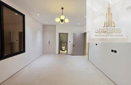 Townhouse - 4 - 6 for sale in Al Zaheya Gardens - Al Zahya - Ajman